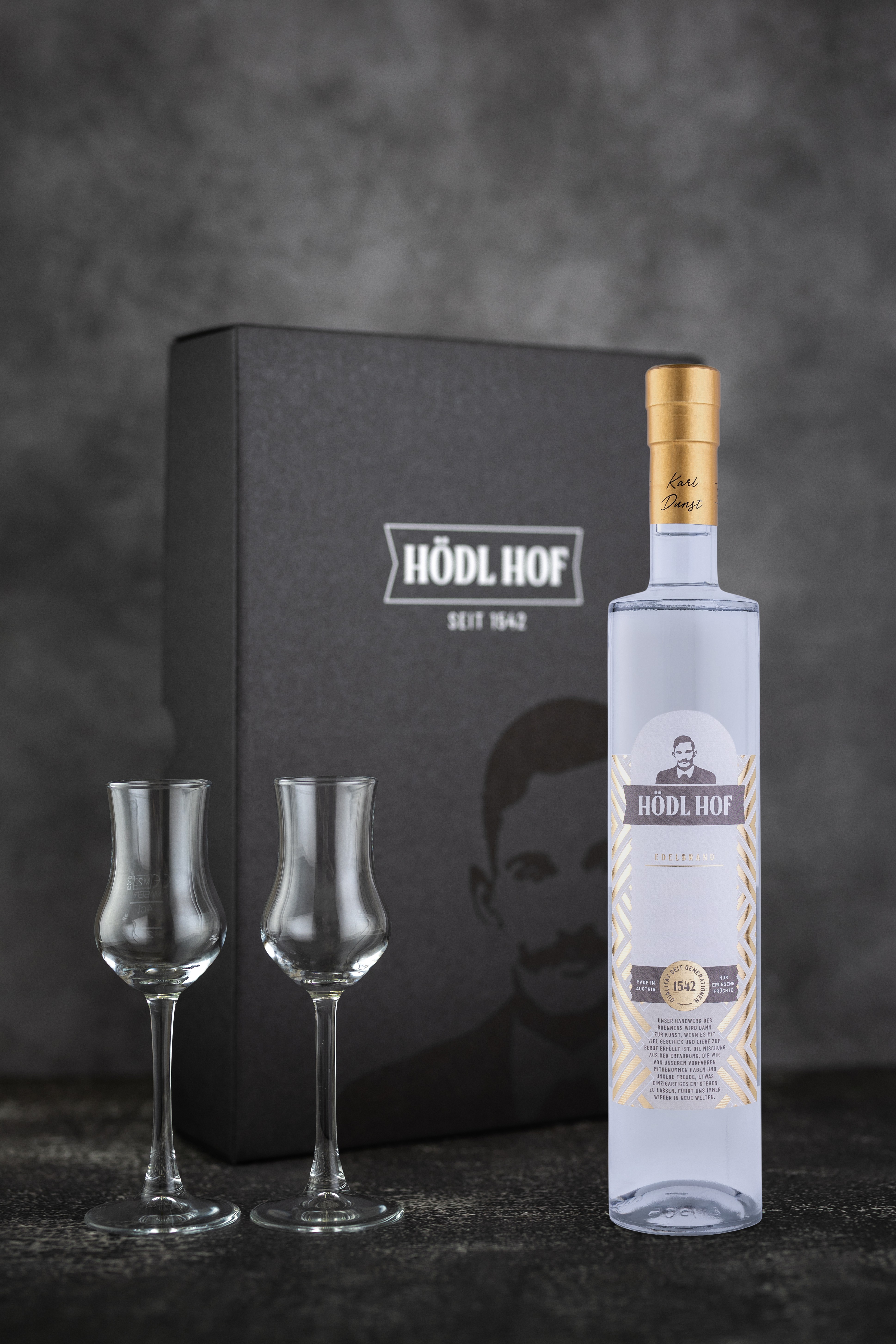 Edelbrand Geschenkset 0,5l mit 2 Edelbrandgläser 