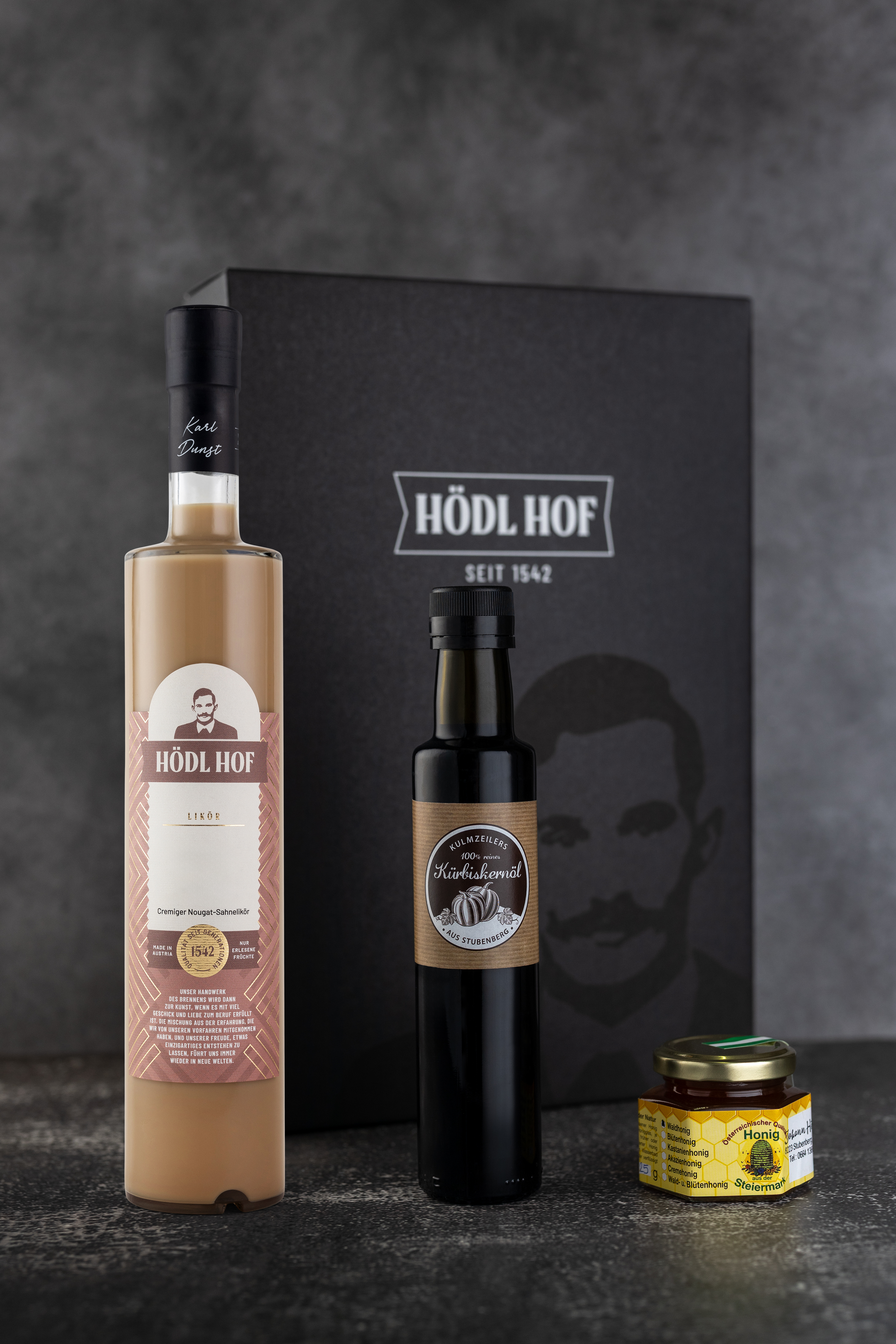 Steirer Geschenkset 0,5 l | mit 250ml Steirisches Kernöl & 125g Steirisches Honig (selber 0,5 Flasche auswählen!)